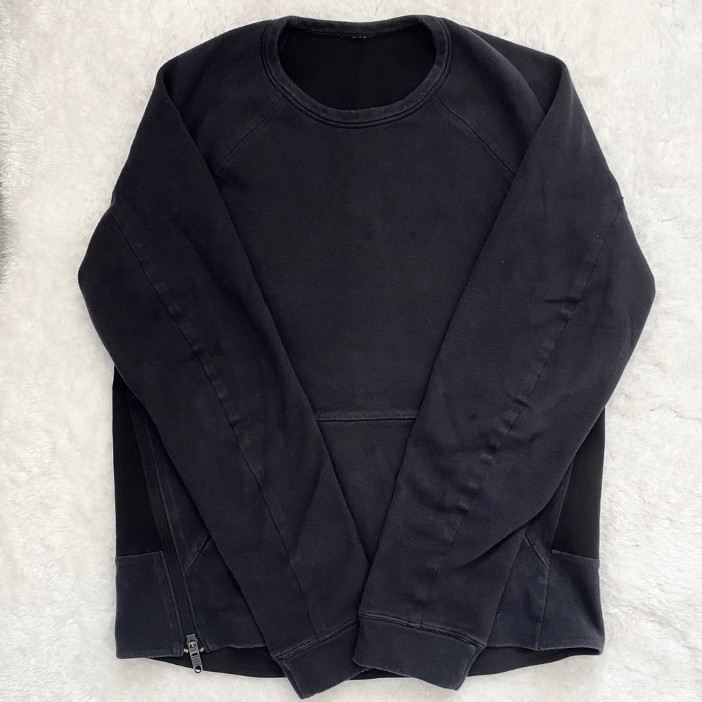 Lululemon black sweatshirt!